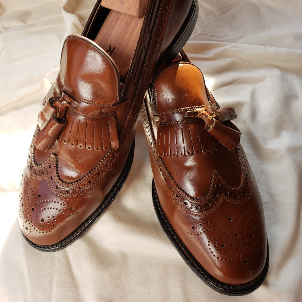 Stewart McGuire Antiqued Tan Wing Tip Dress Loafer